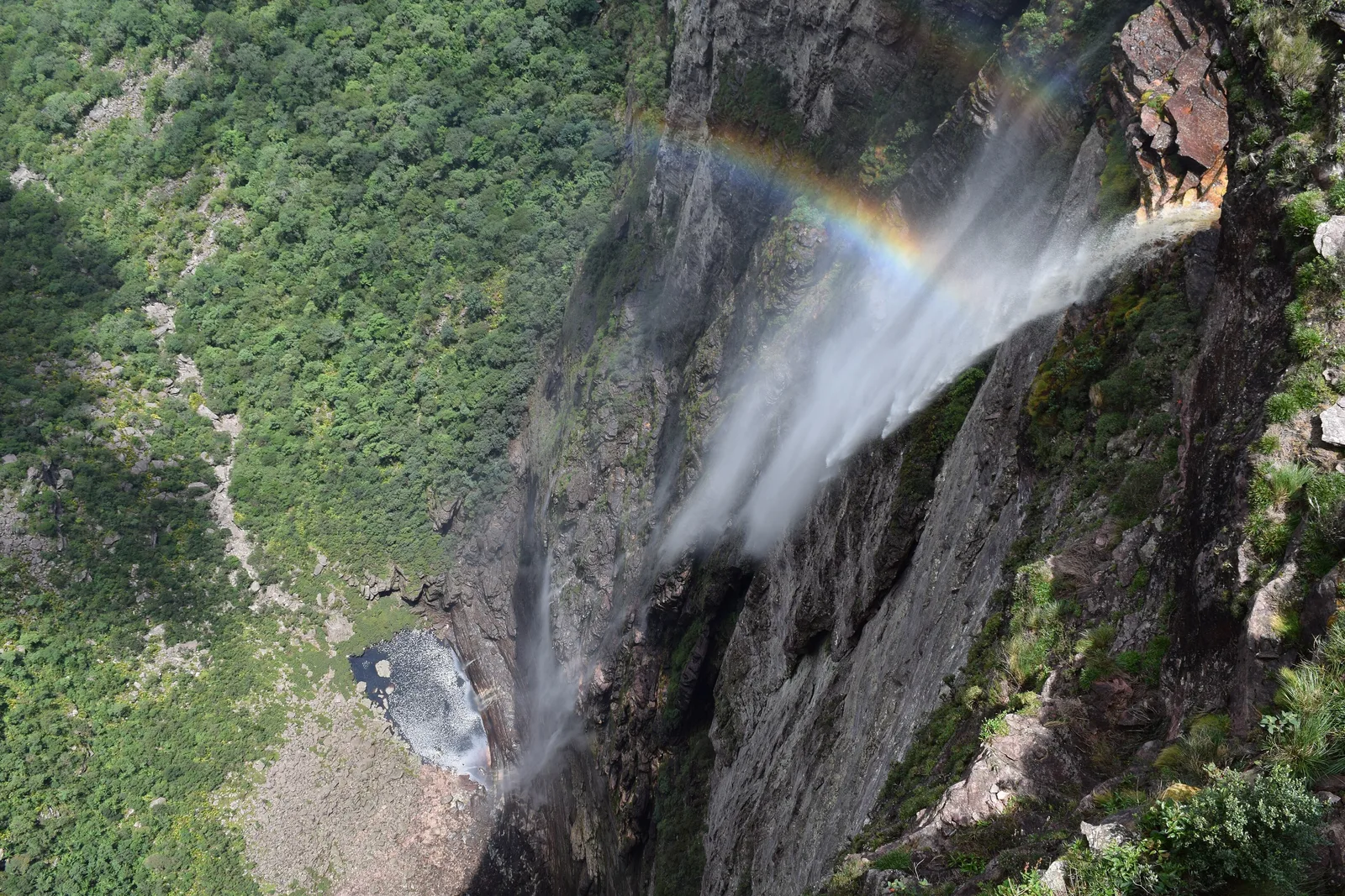 The Cachoeira da Fumaça waterfall falling into a deep valley in the Chapada Diamantina